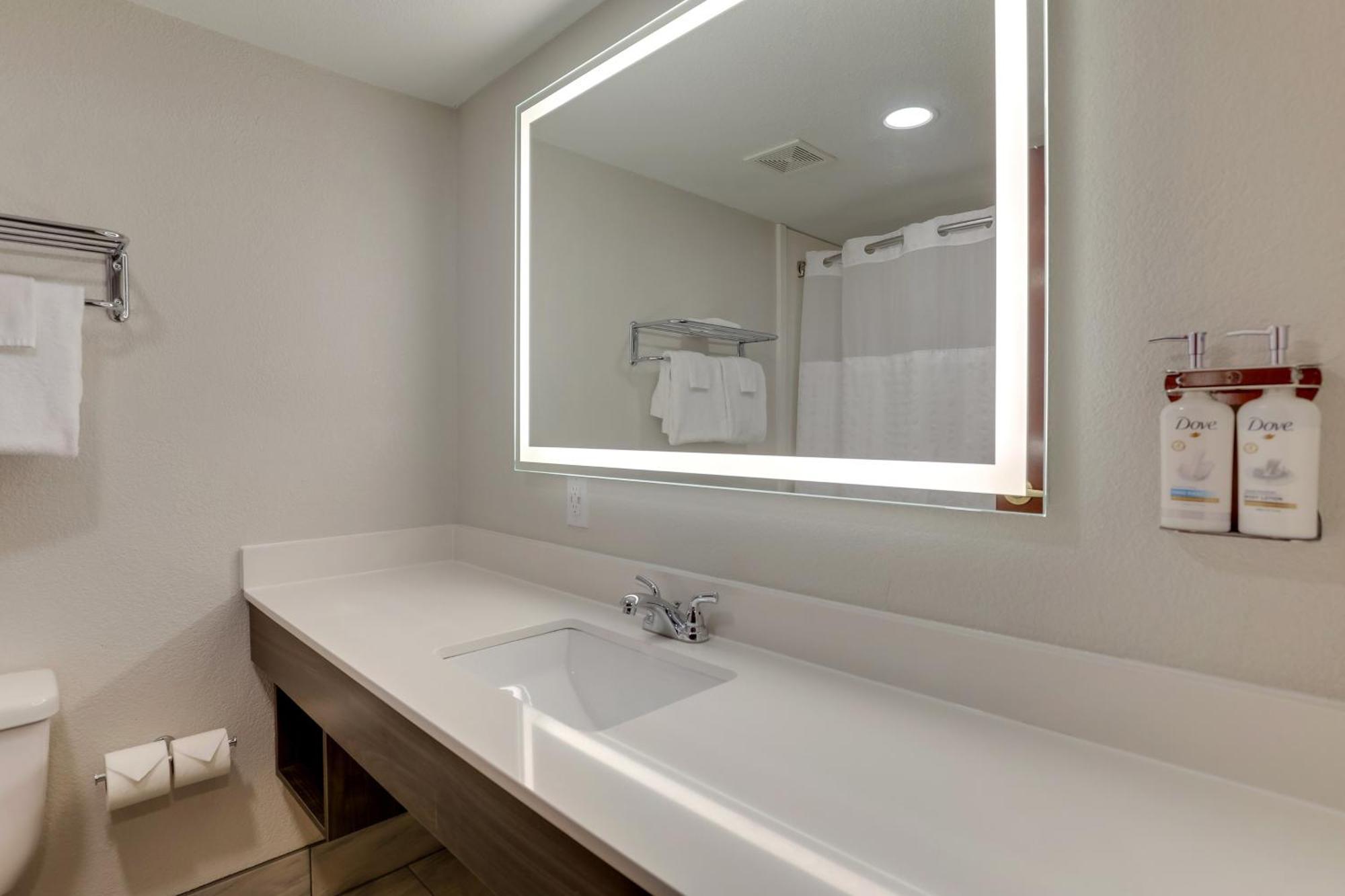 Holiday Inn Express Lexington Southwest Nicholasville By Ihg Exterior foto