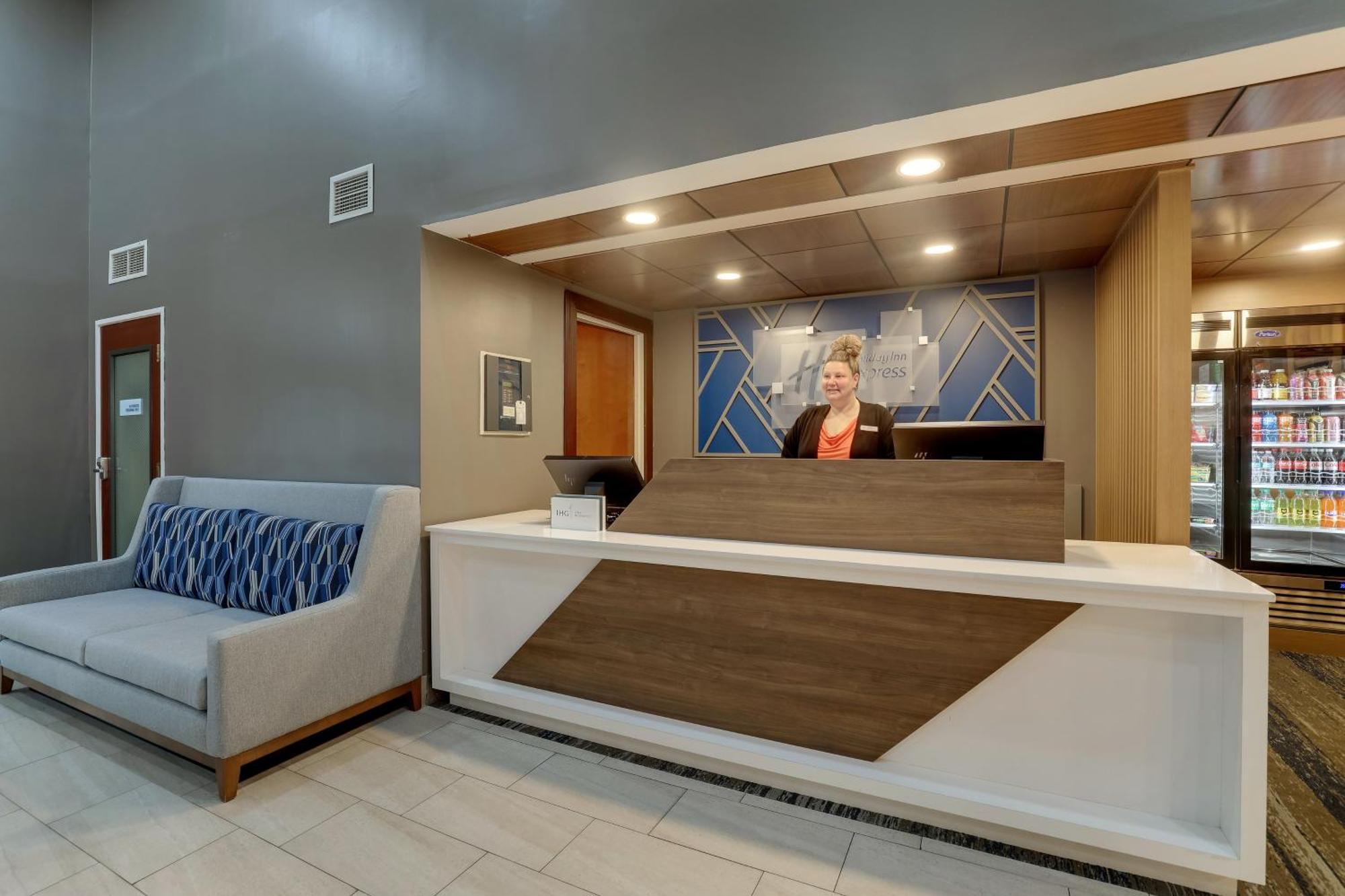 Holiday Inn Express Lexington Southwest Nicholasville By Ihg Exterior foto
